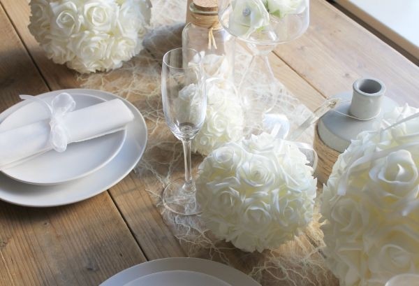 Weiße Rosendeko Ø10cm Schaumstoff (1 Stück) [IFS-31210]