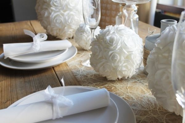 Weiße Rosendeko Ø10cm Schaumstoff (1 Stück) [IFS-31210]