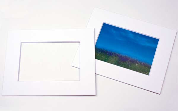 Fertig-Passepartouts mit 19.4x24.5cm Fenster - Weiß/Weiß - 27.9x35.6cm Außenrahmen (10 Stück) [MT20002]
